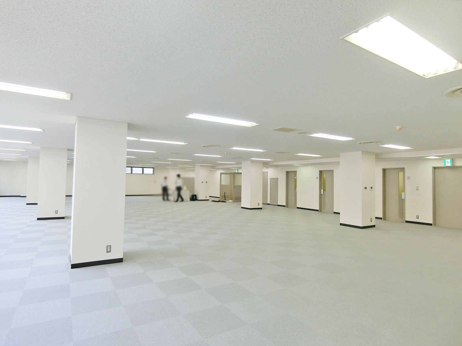 別角度の様子