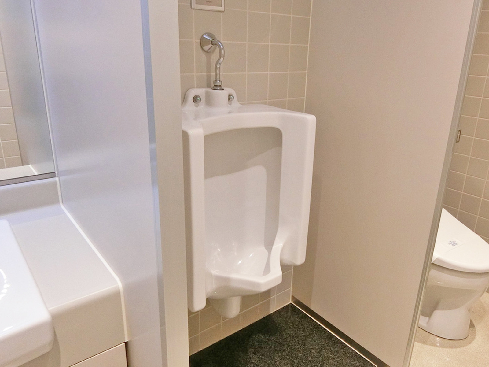 男性用トイレ