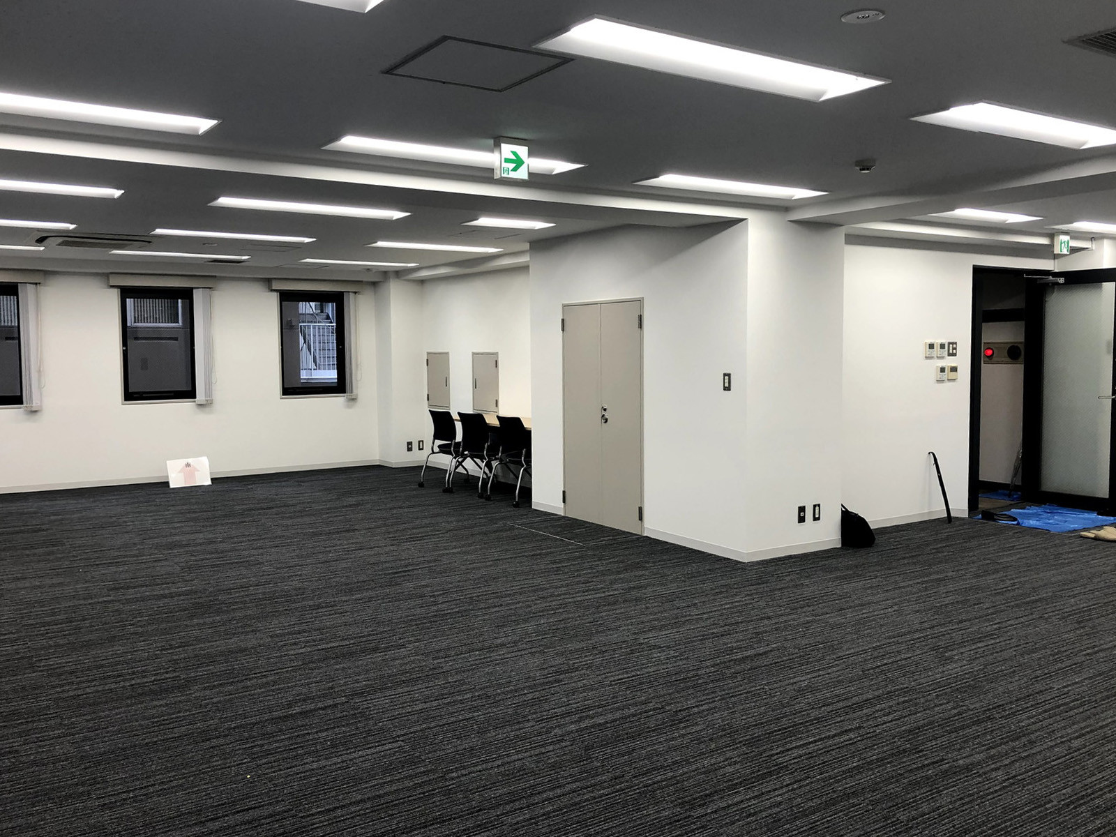 オフィス室内参考画像