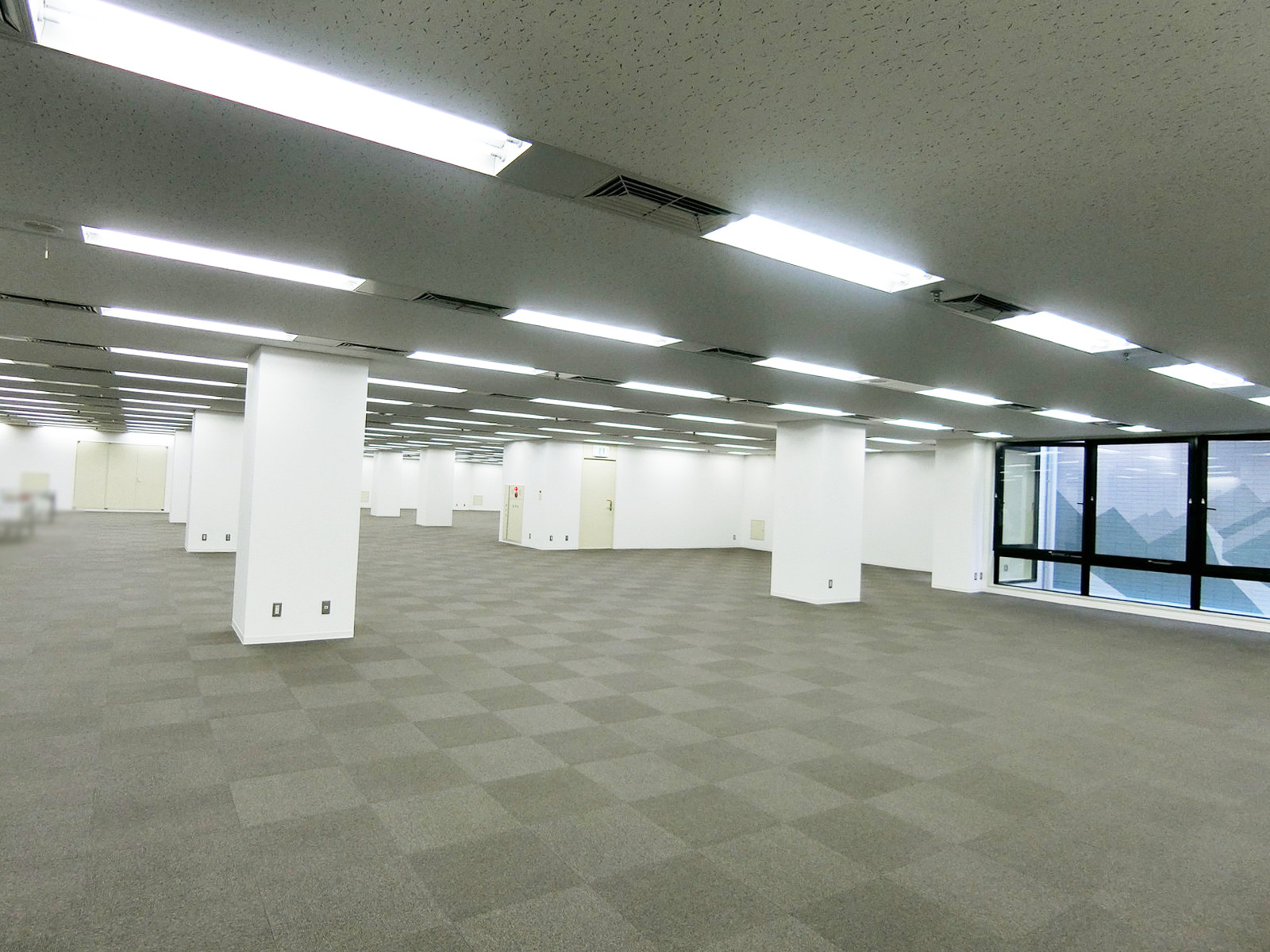 明るい室内