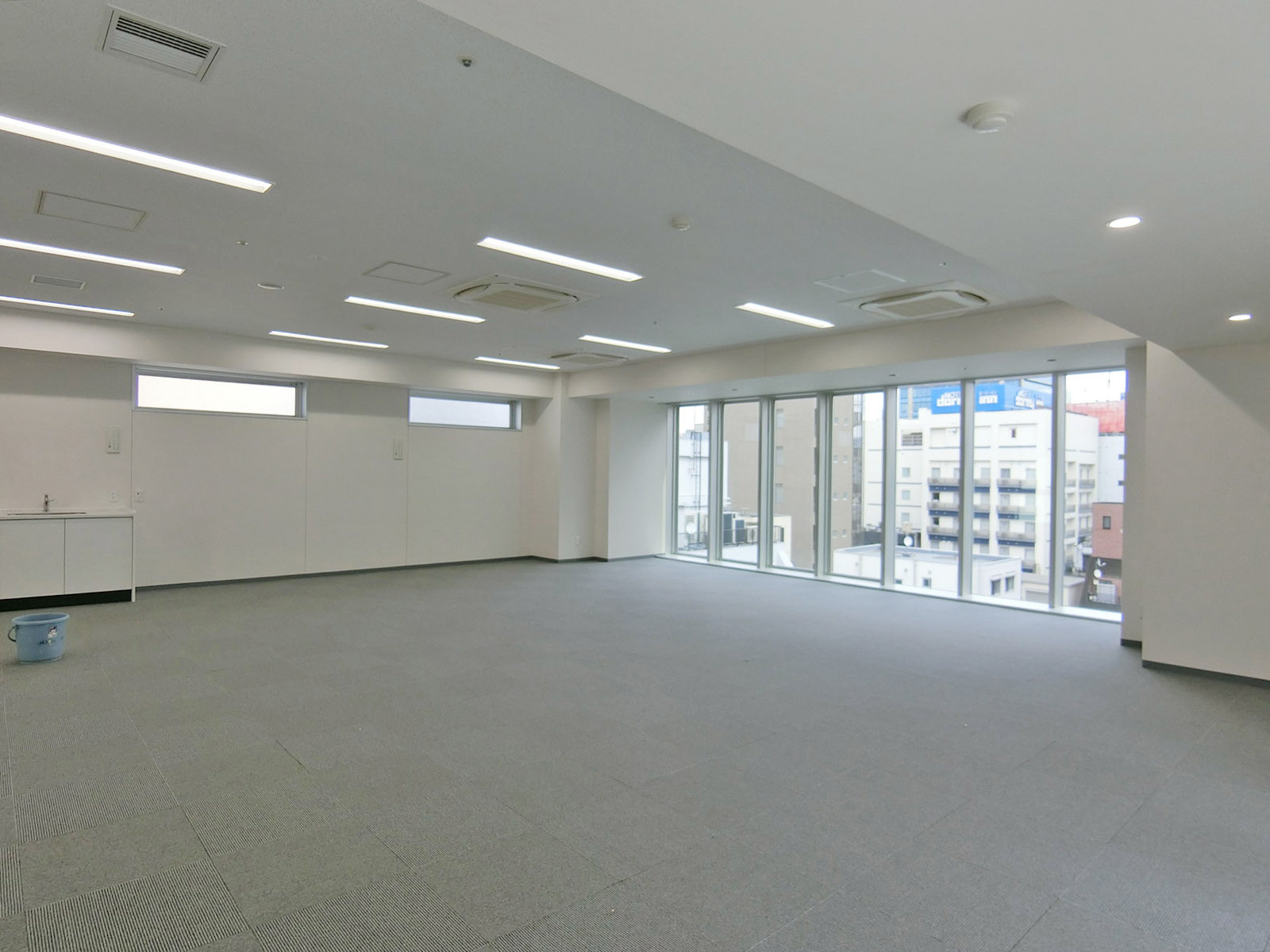 オフィス室内参考画像（7階・約35坪）