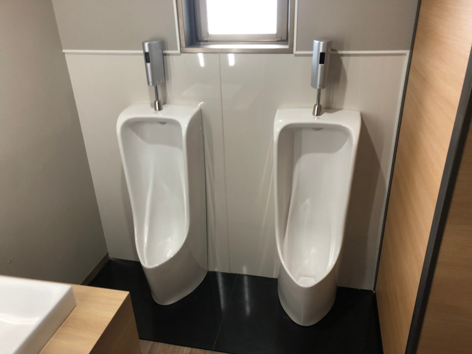 男性用トイレ
