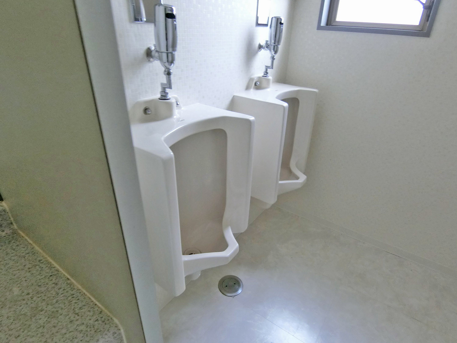 男性用トイレ