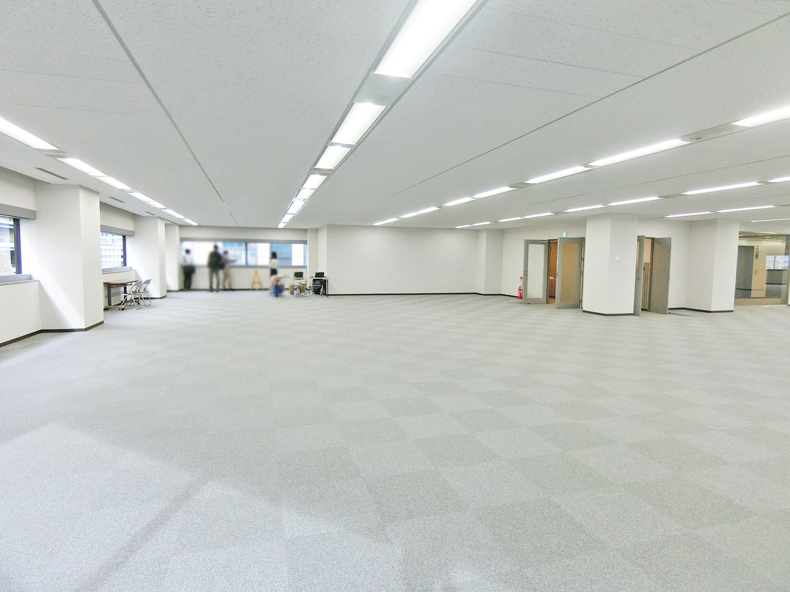 別角度の様子