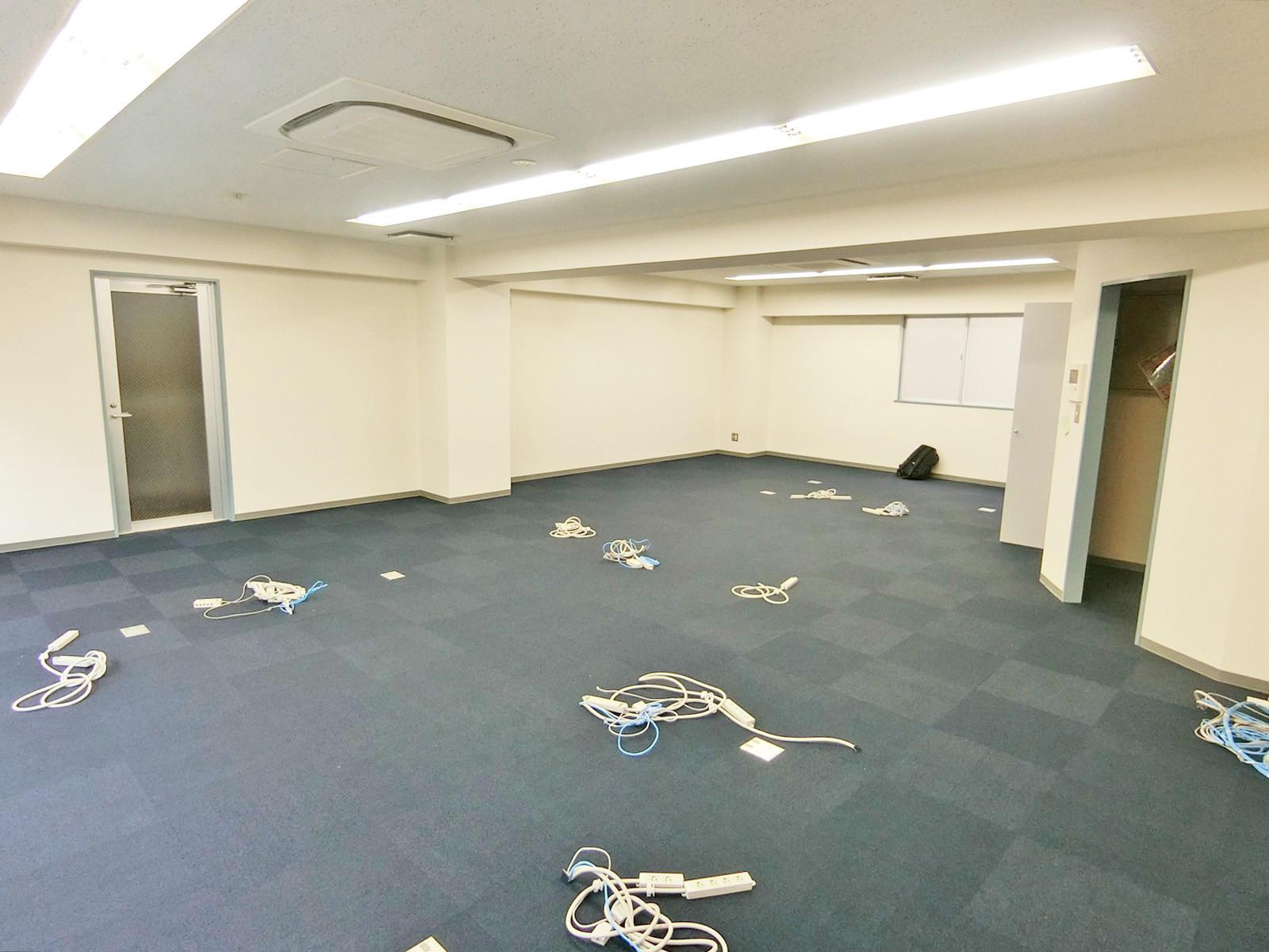 別角度の様子