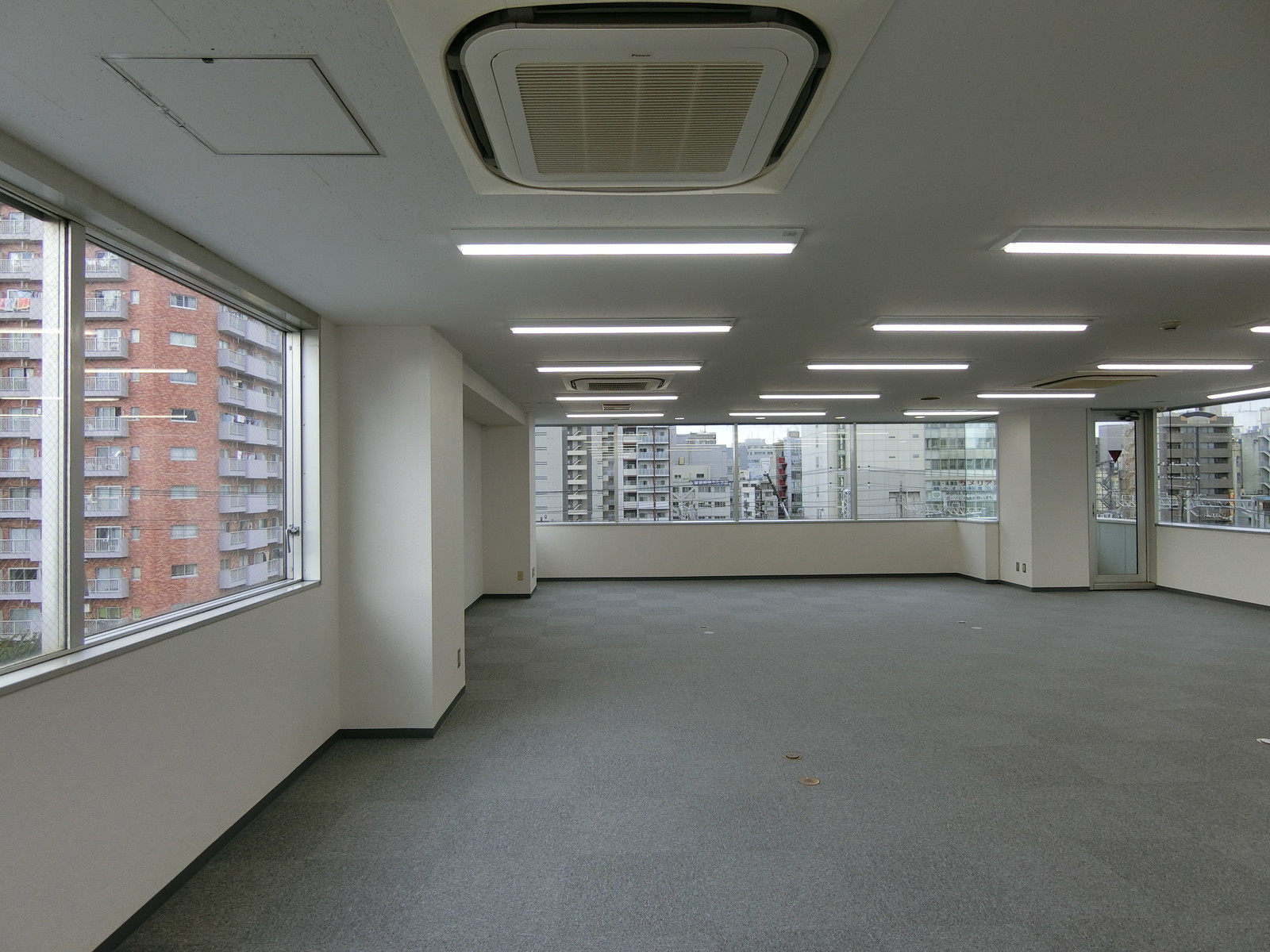 貸室別角度からの様子