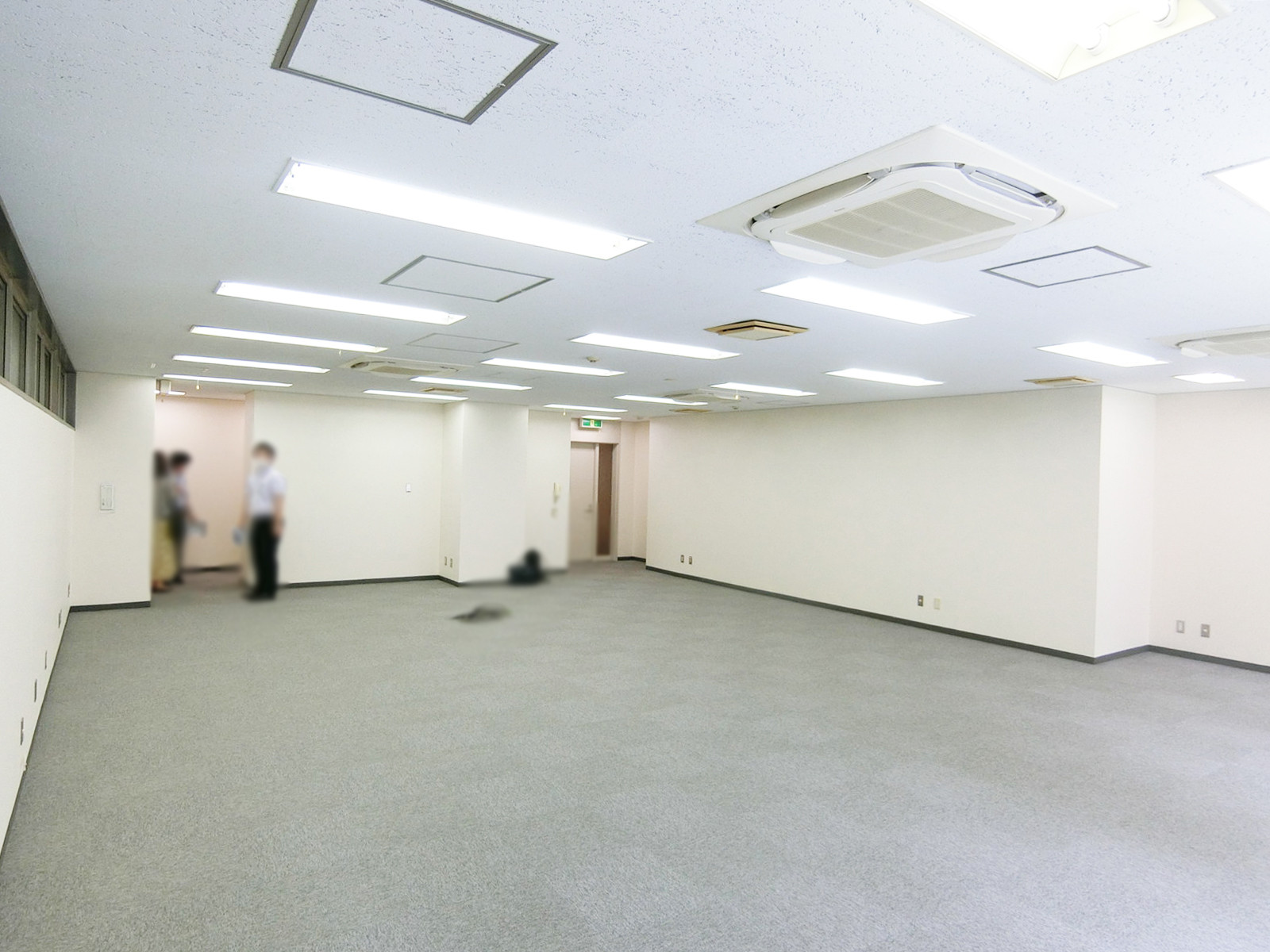 別角度の様子