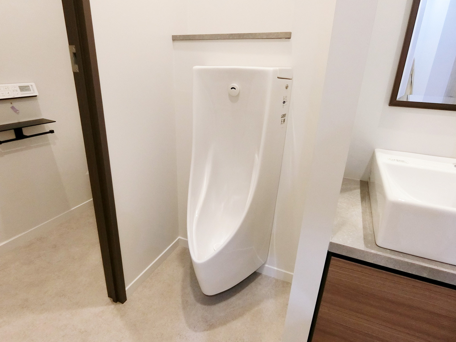男性用トイレ
