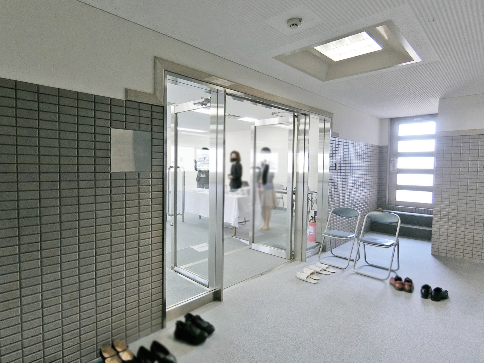 貸室出入り口