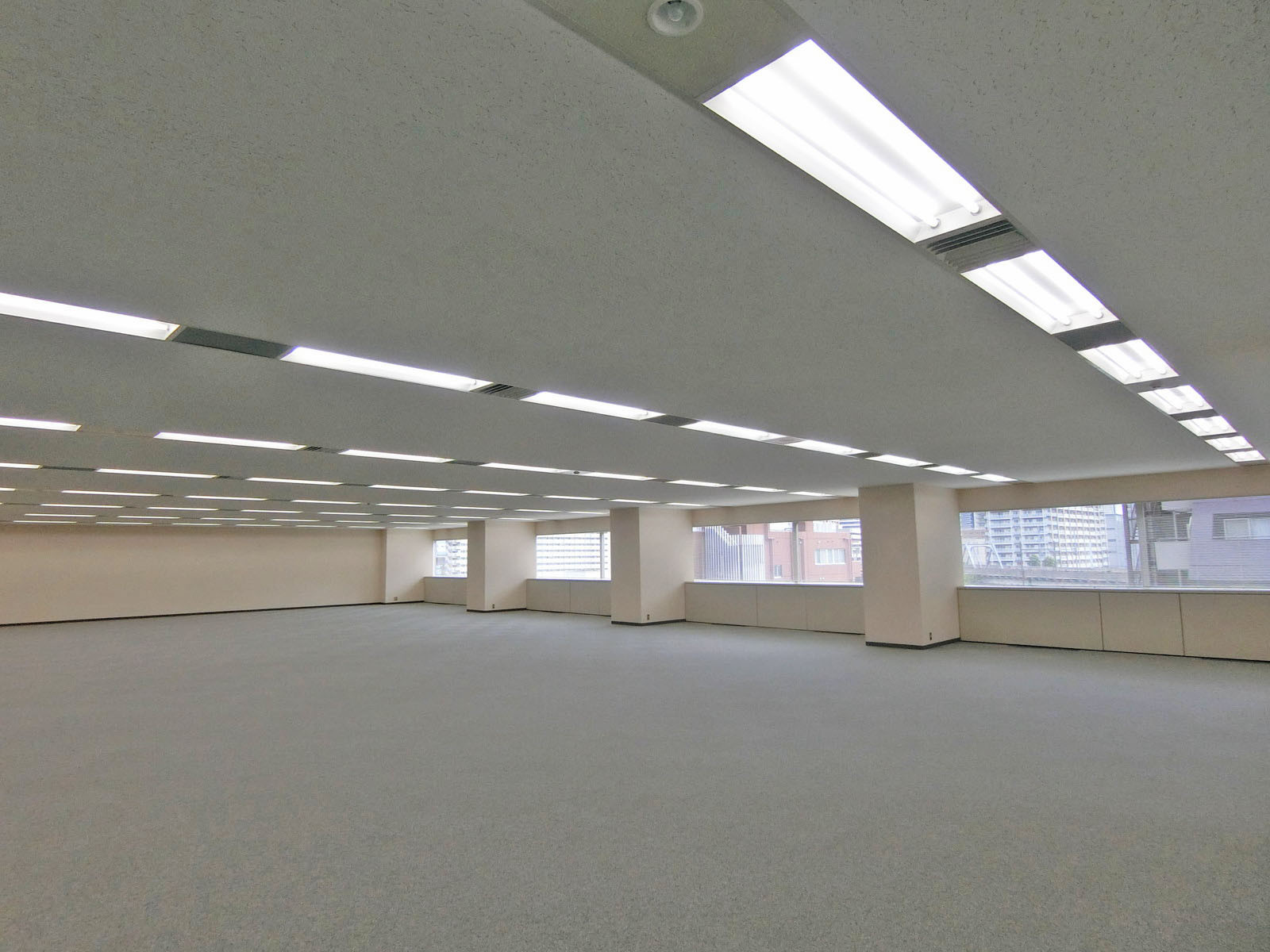 フロア別角度からの様子