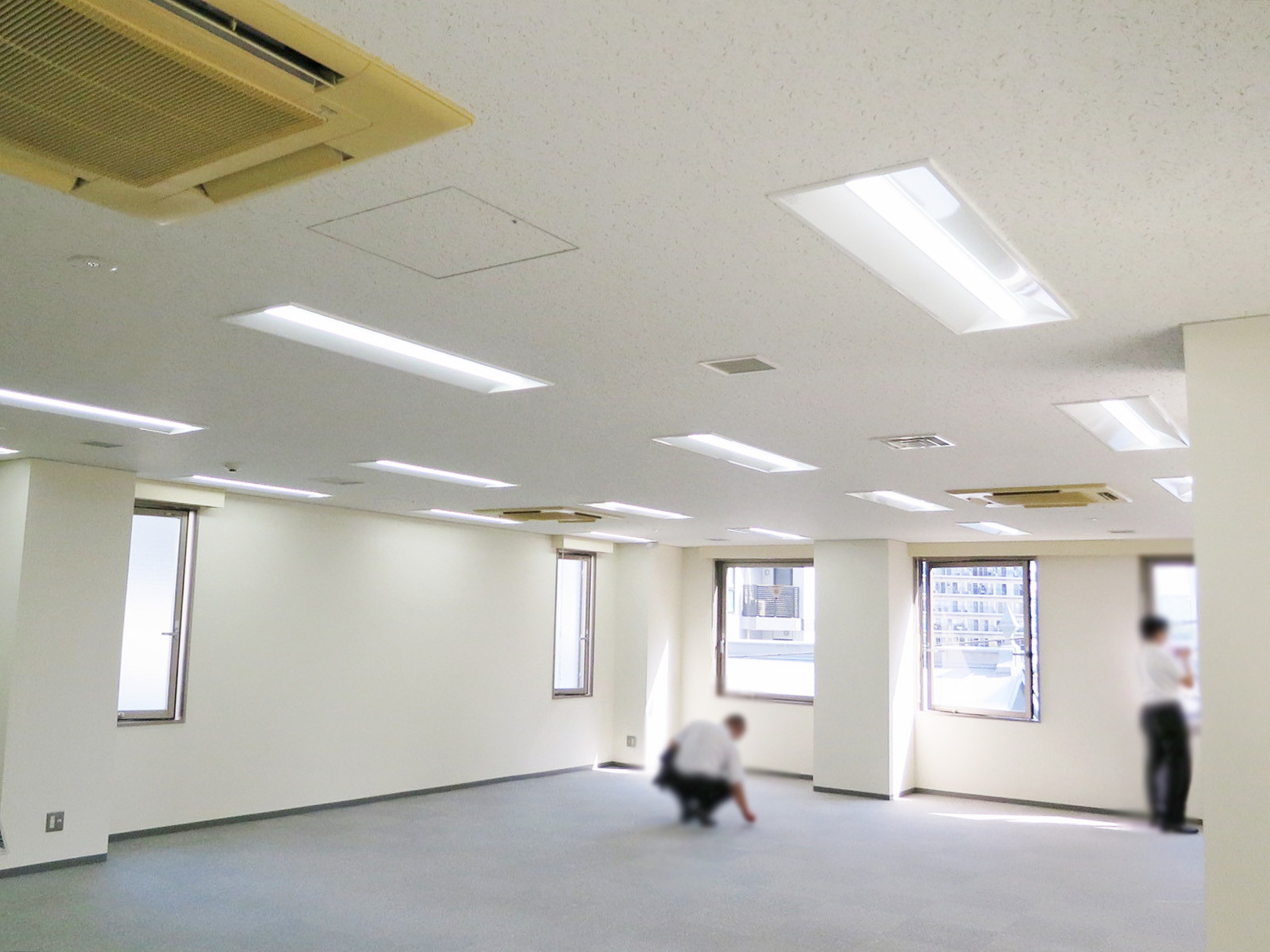 オフィス室内参考画像