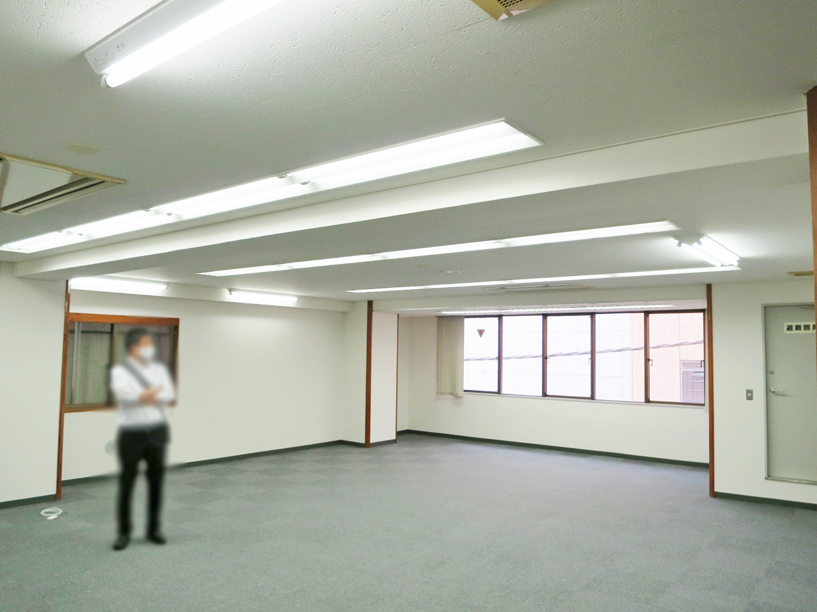 オフィス室内参考画像