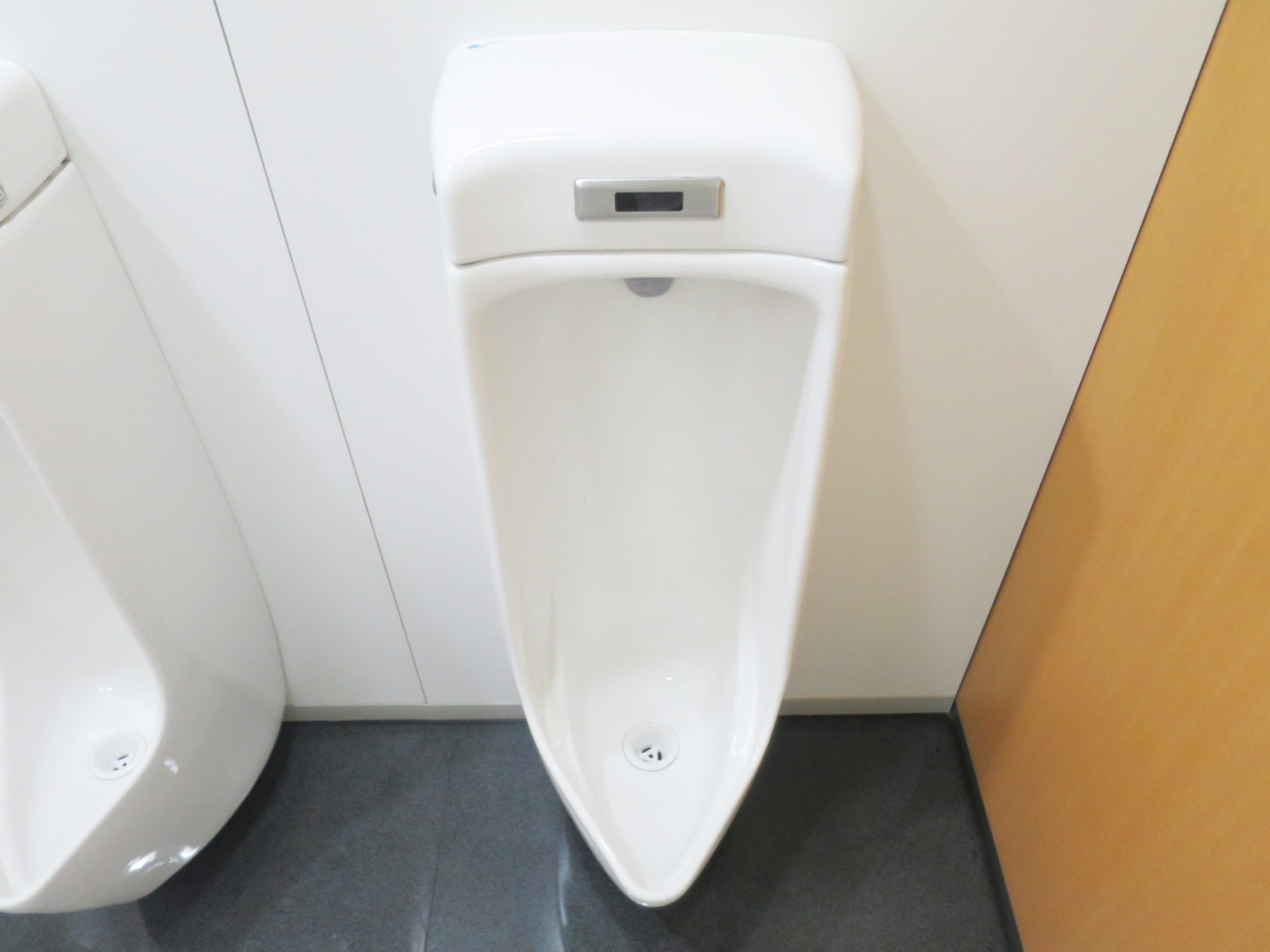 男性用トイレ
