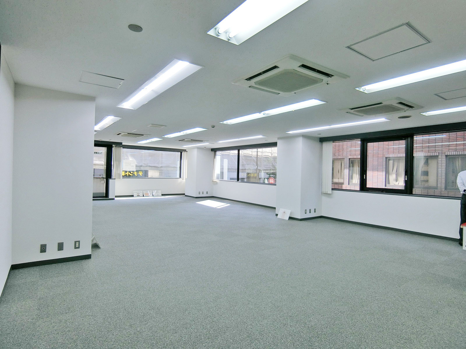オフィス室内参考画像（※2階・約35坪）