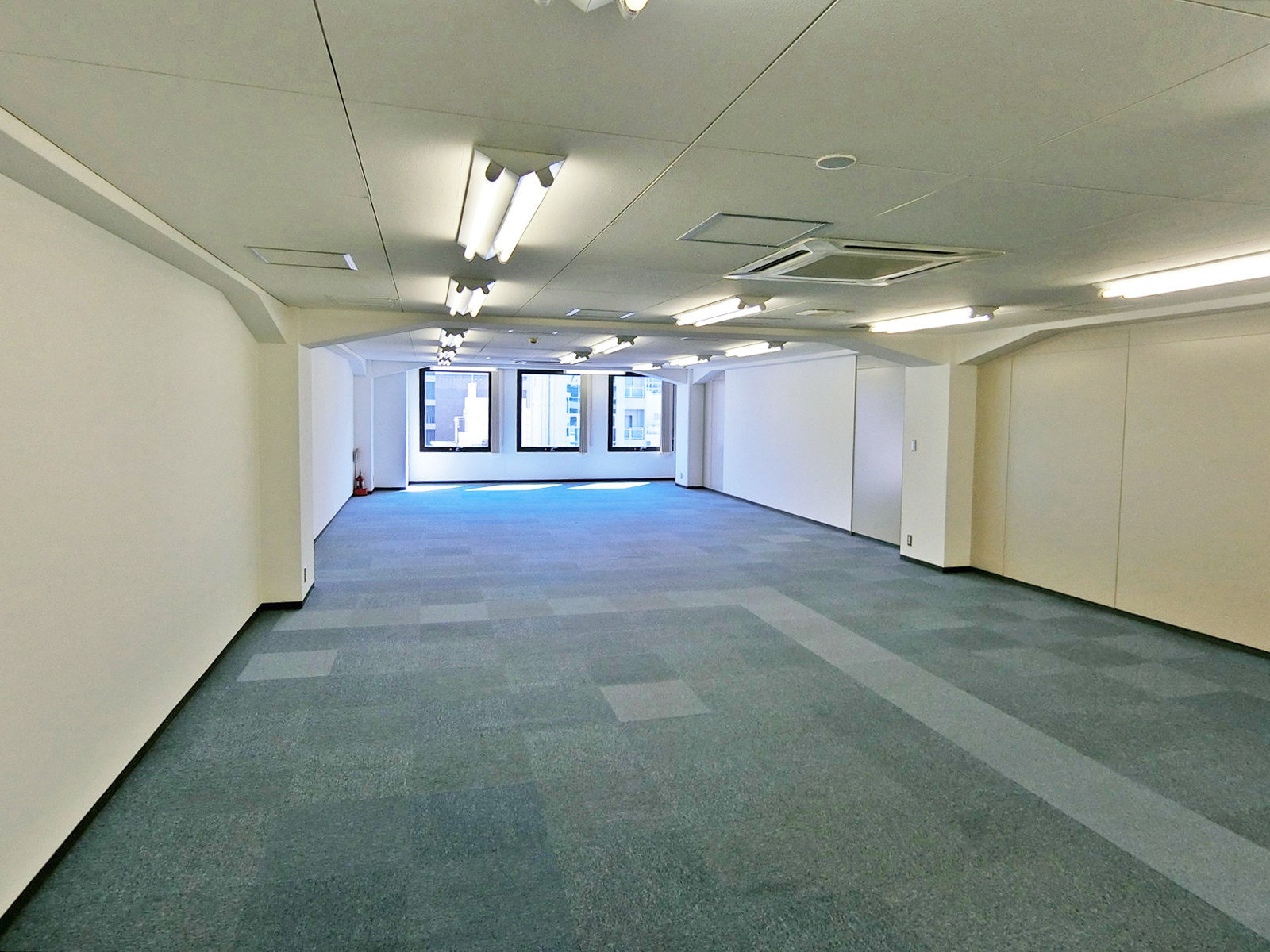 オフィス室内参考画像(9階・約34坪)