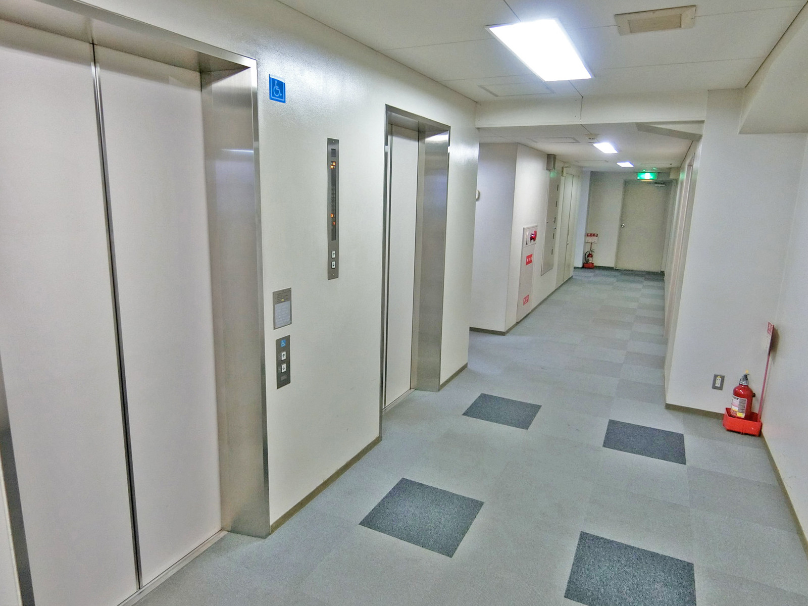 エレベーターホール