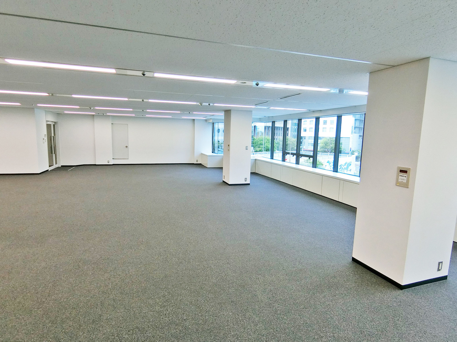 別角度の様子