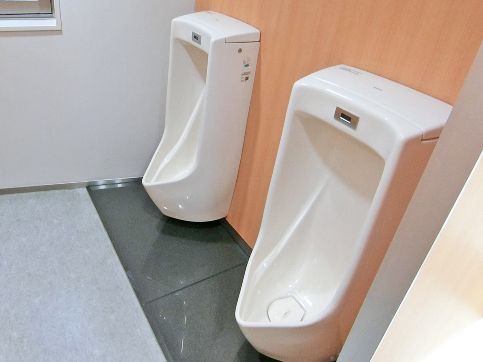 男性用トイレ