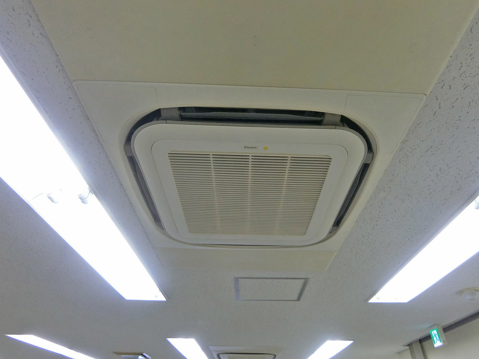 空調