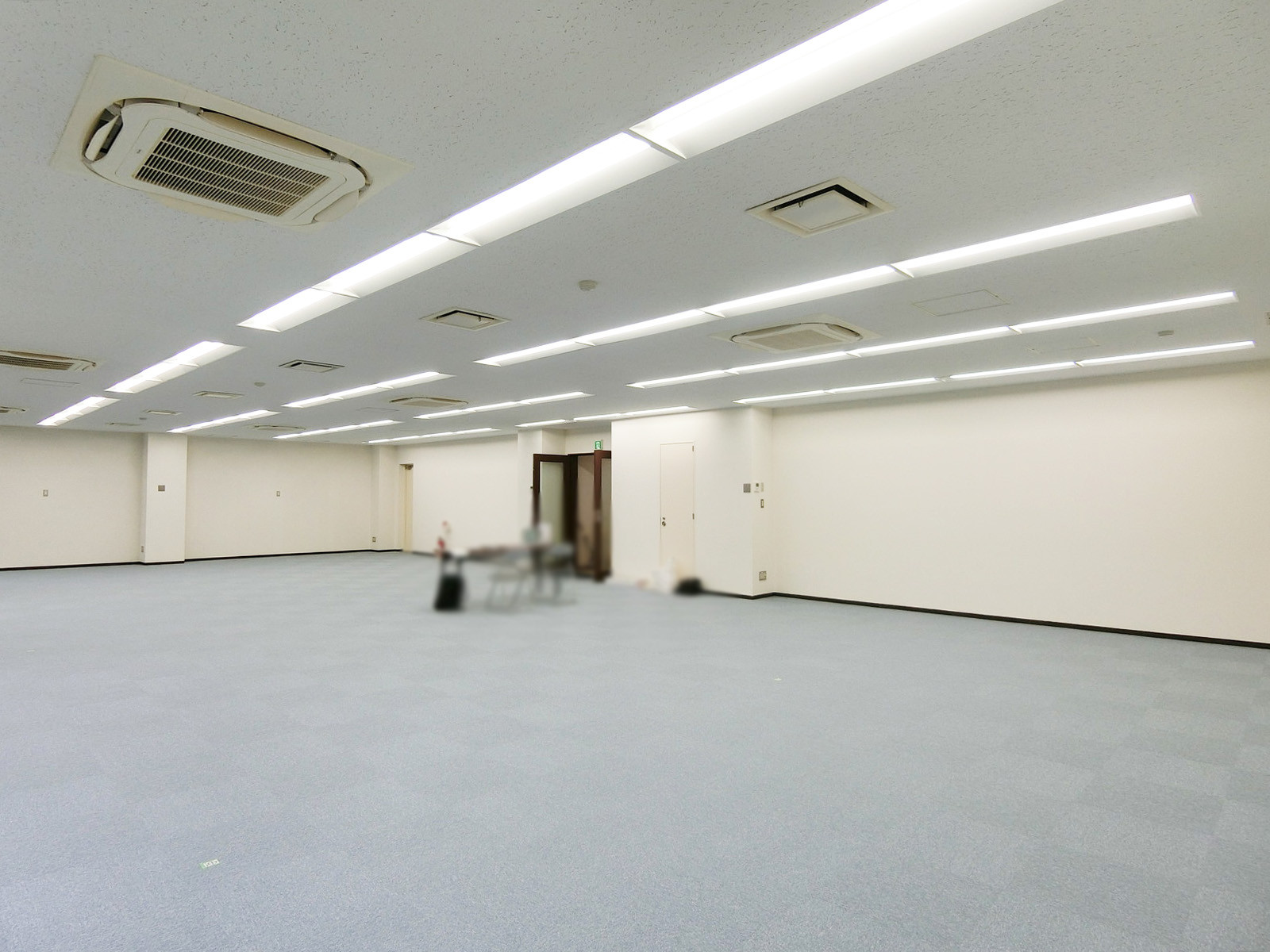 別角度の様子