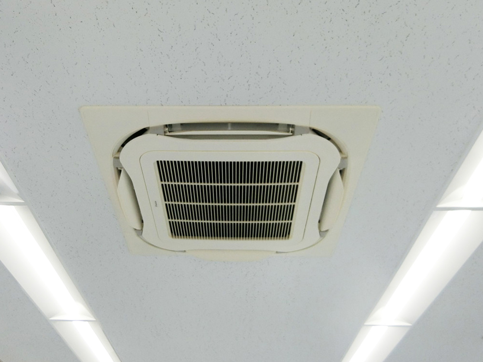 空調