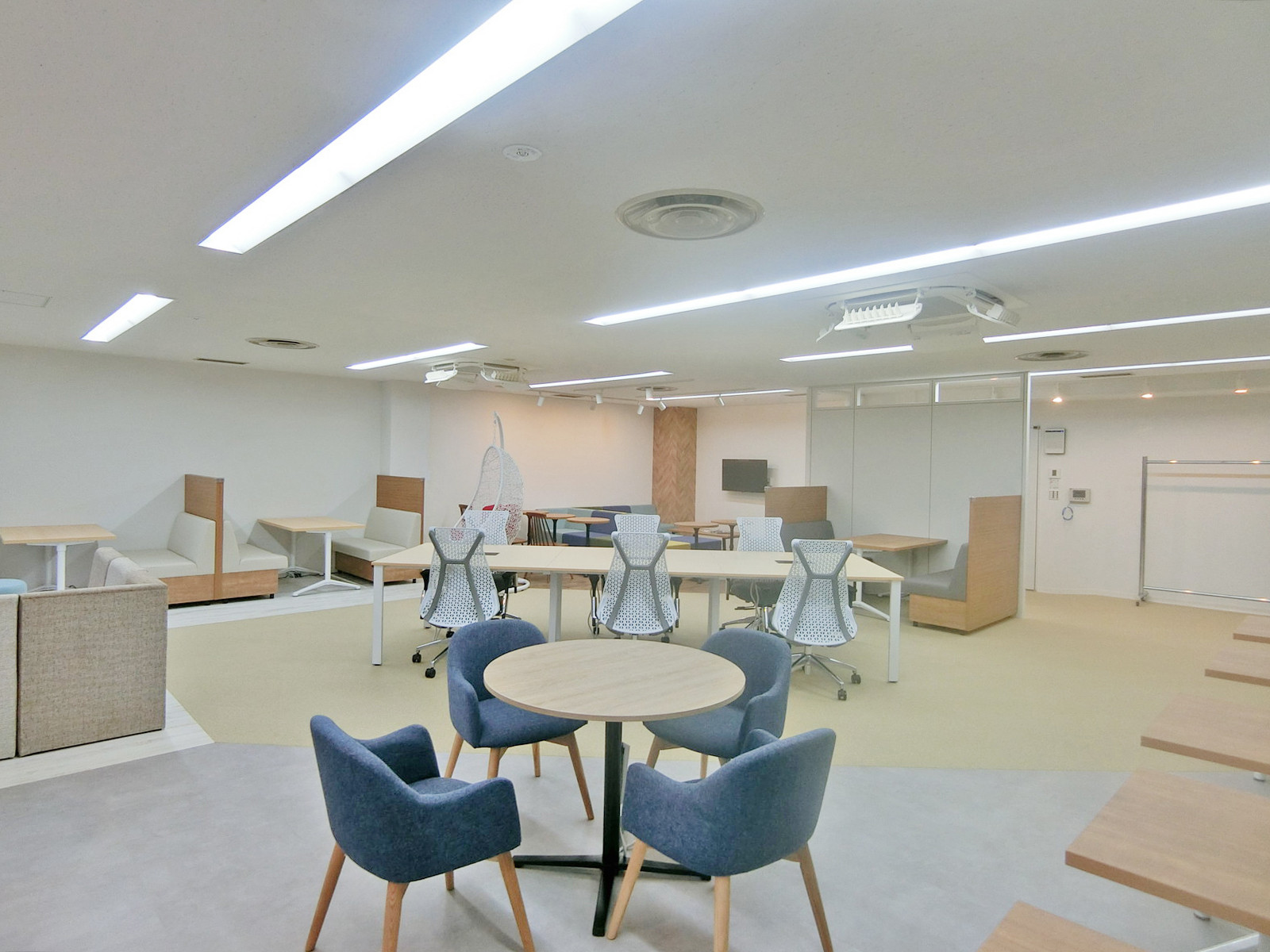オフィス室内参考画像（8階・約35坪）