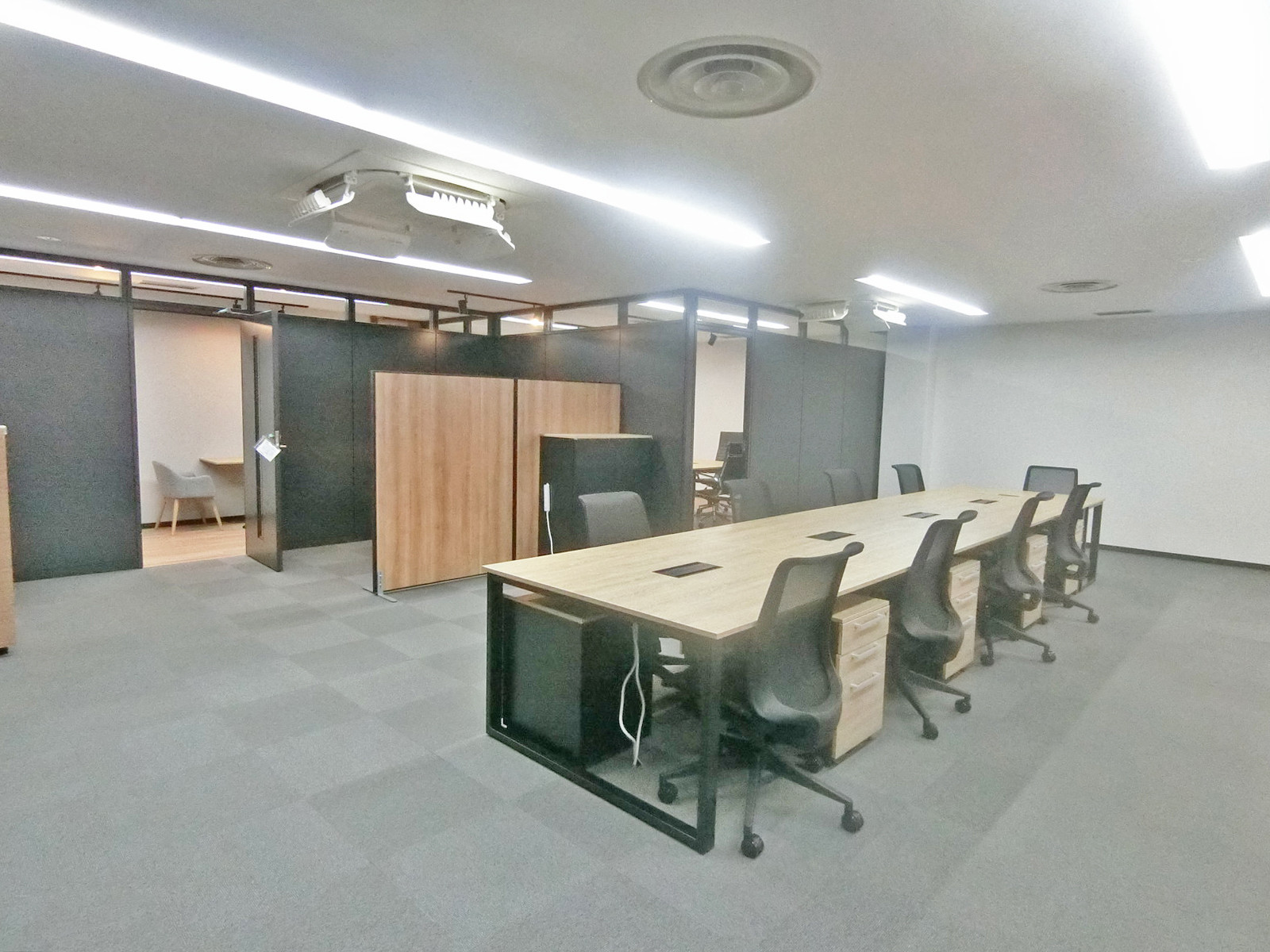 オフィス室内参考画像（8階・約34坪）