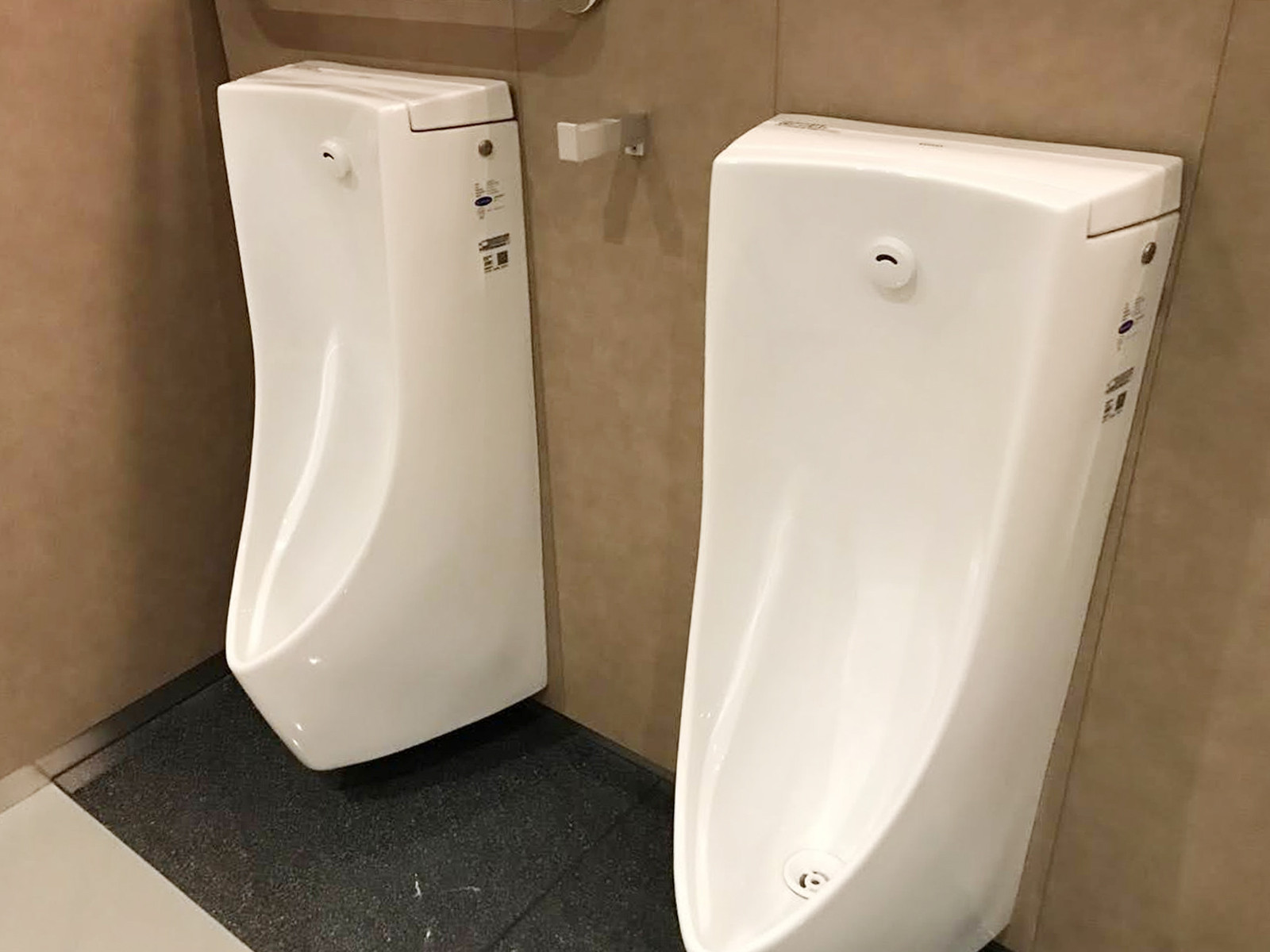 男性用トイレ