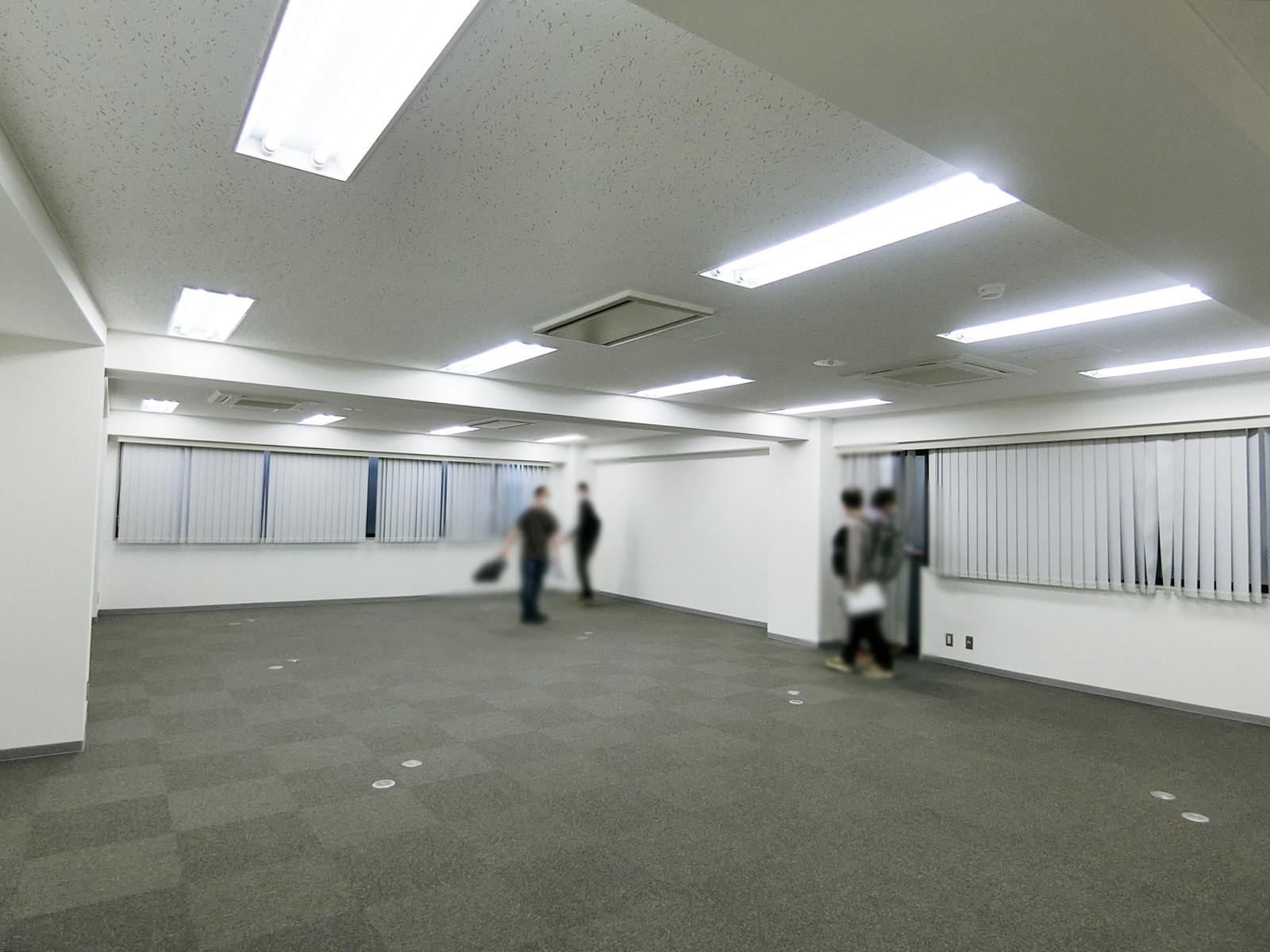 オフィス室内参考画像