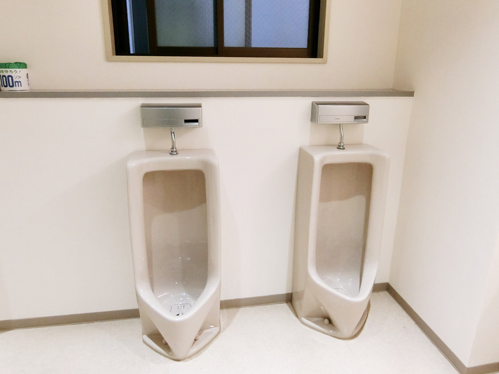 男性用トイレ