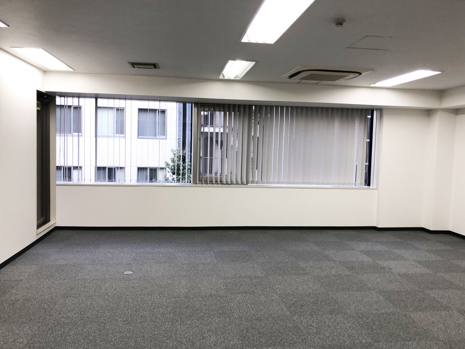 窓際の様子