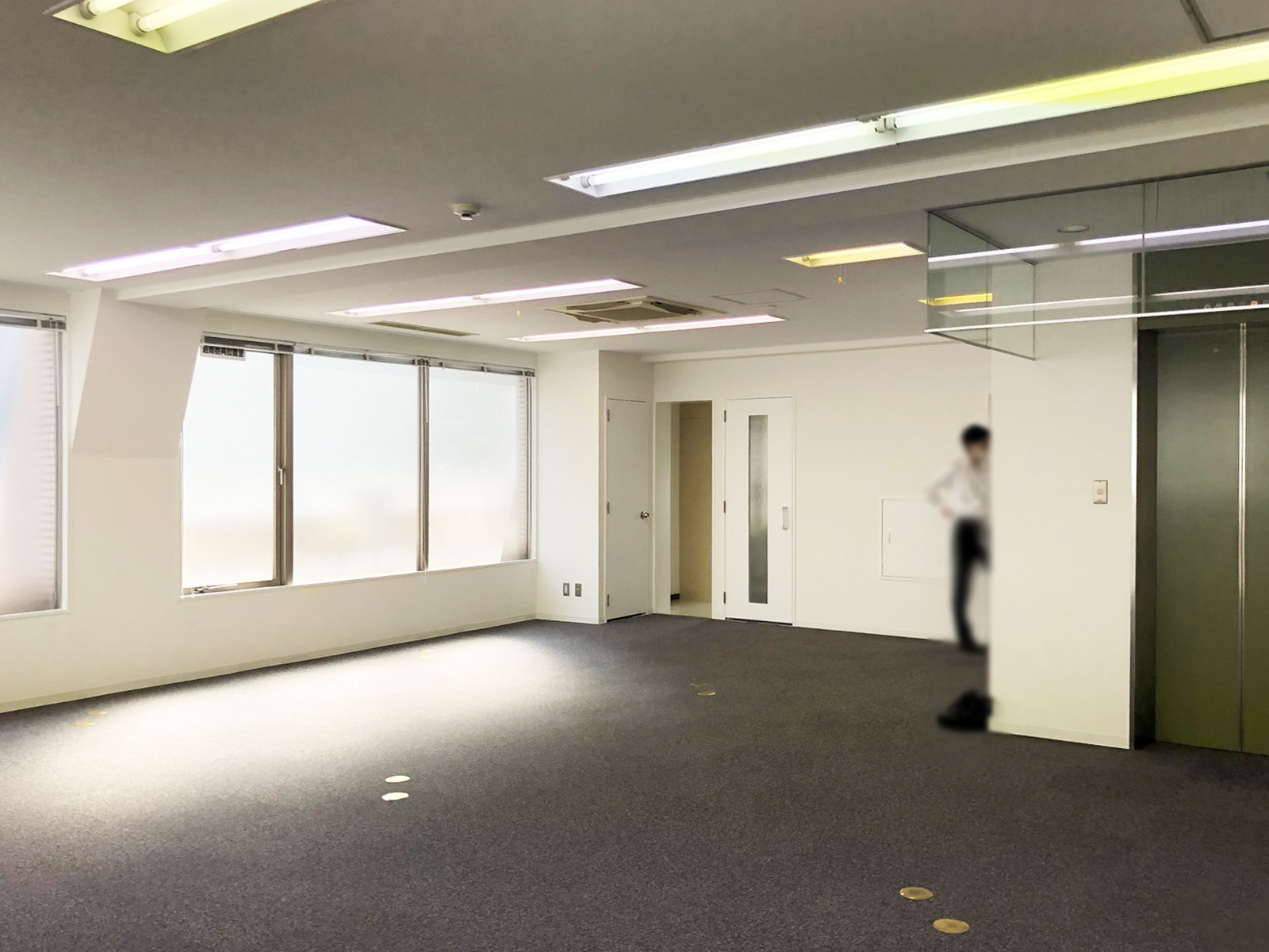 別角度の様子