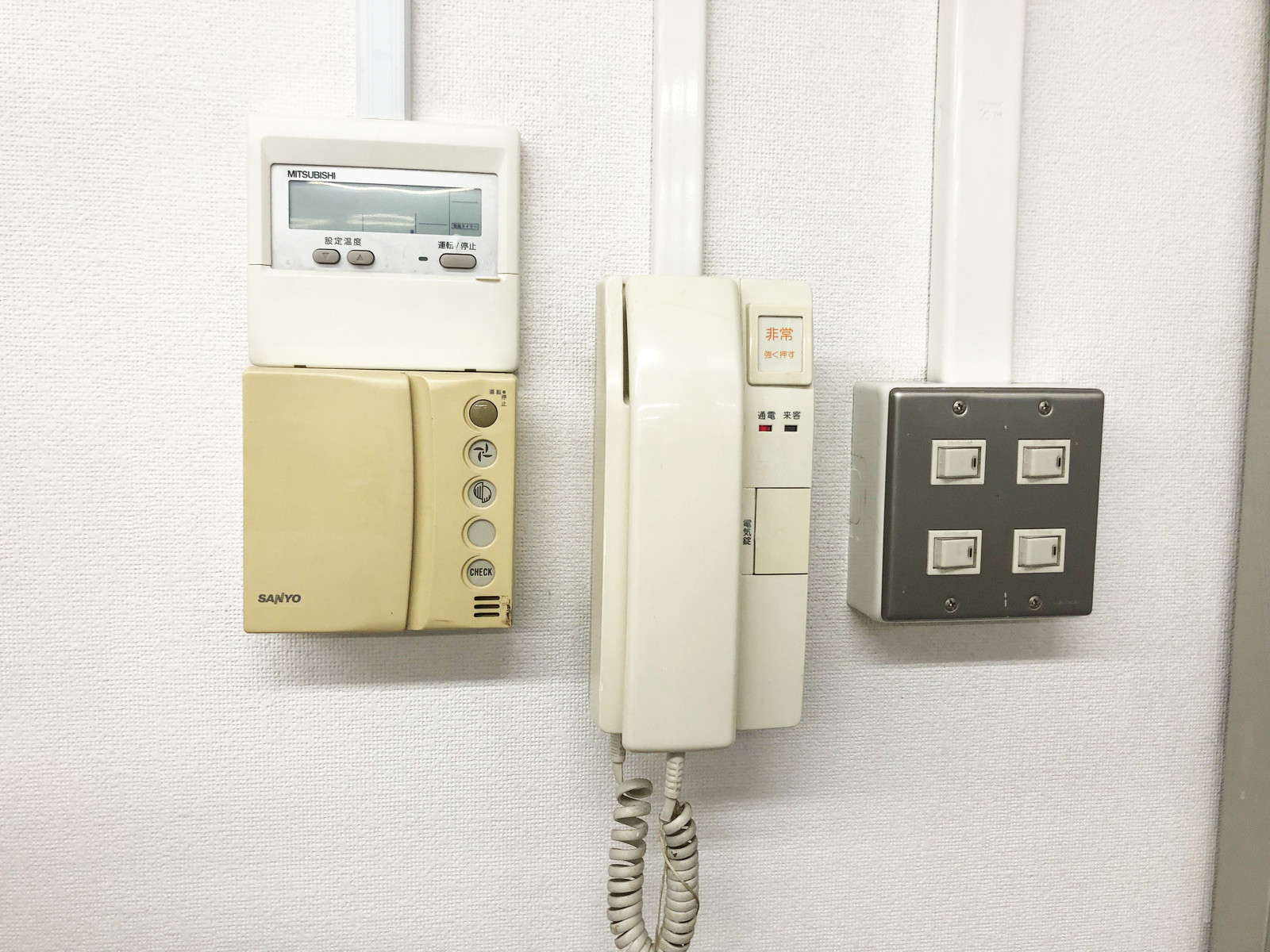 スイッチ類