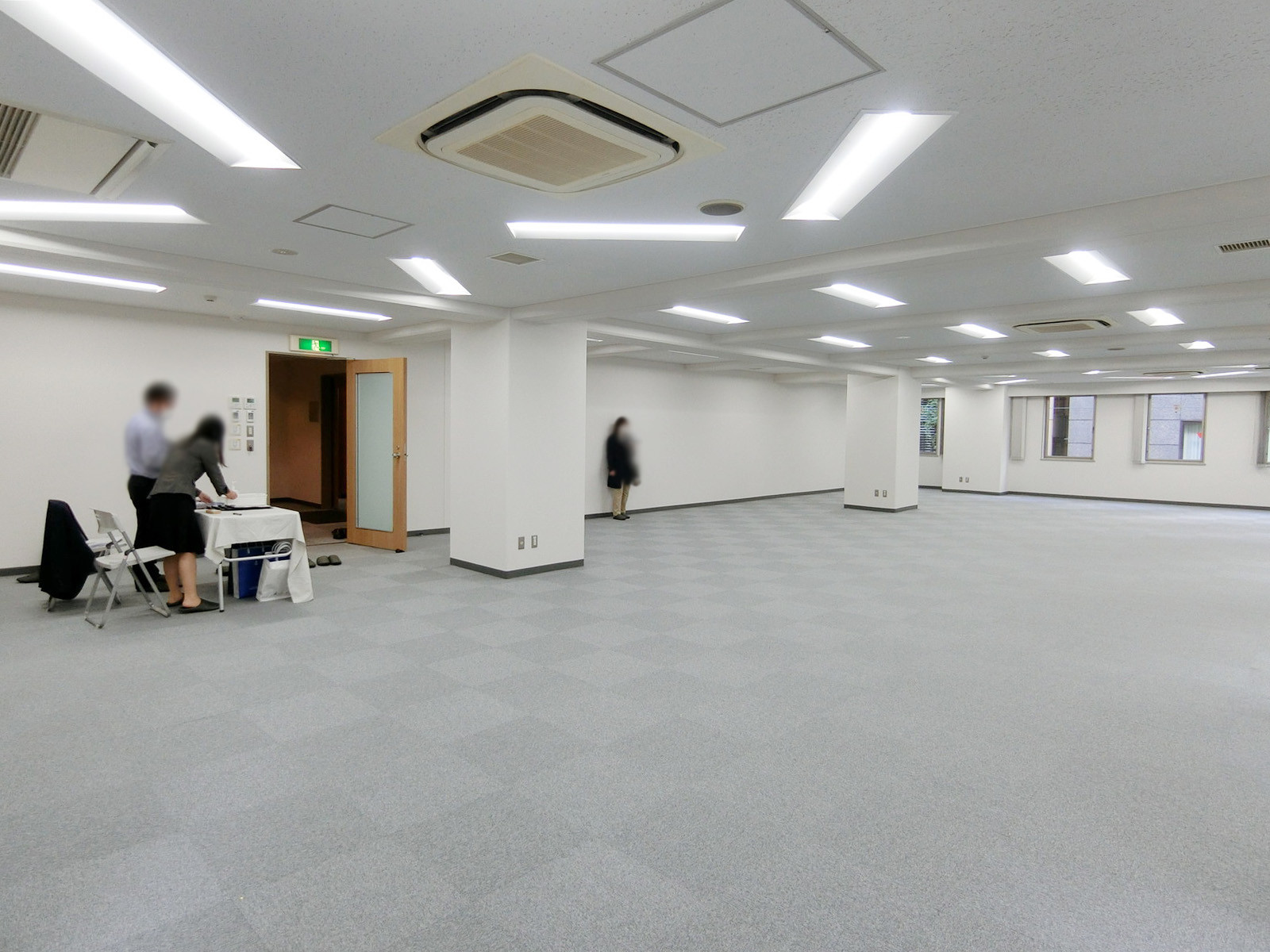 オフィス室内参考画像