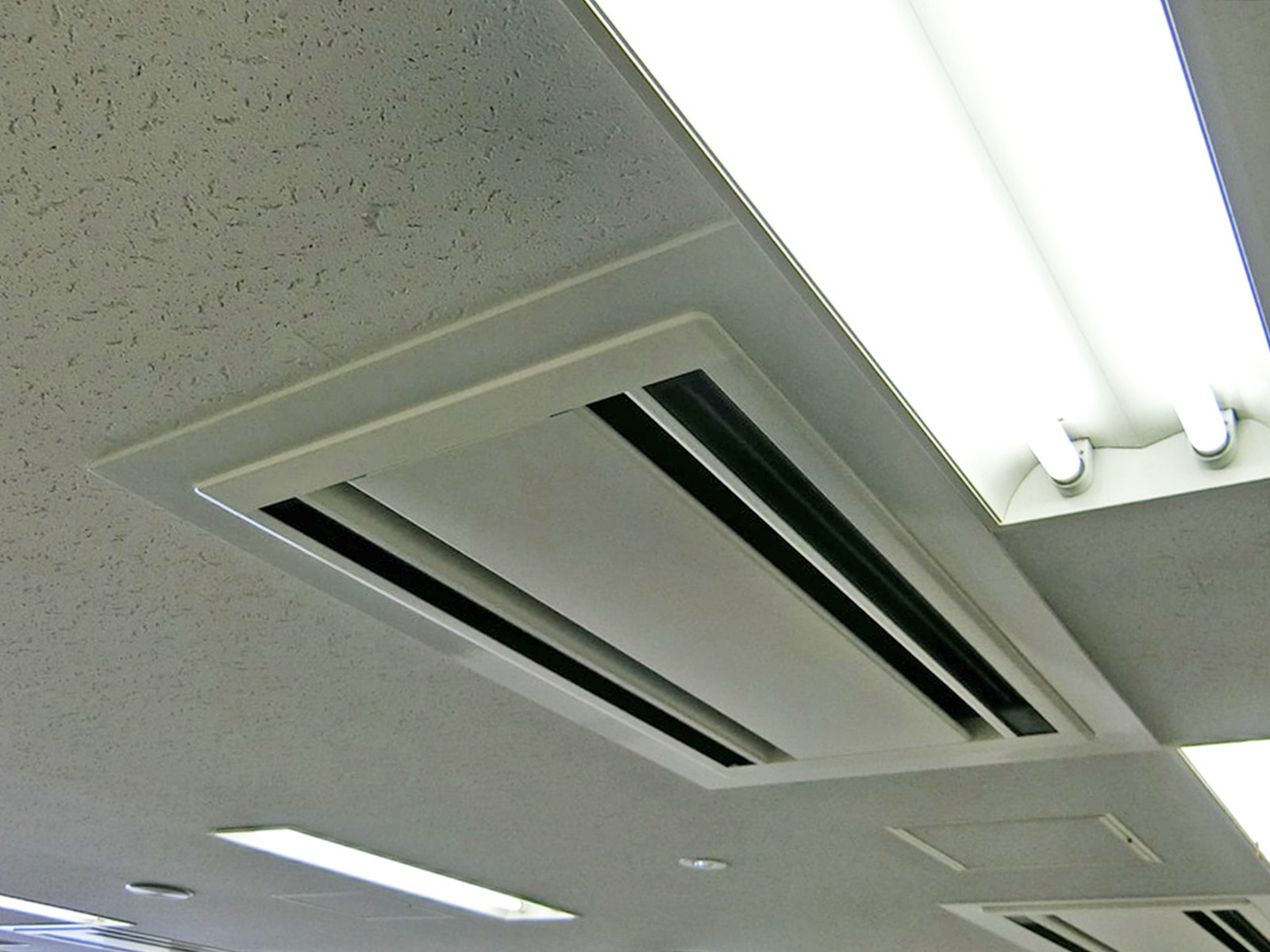 空調