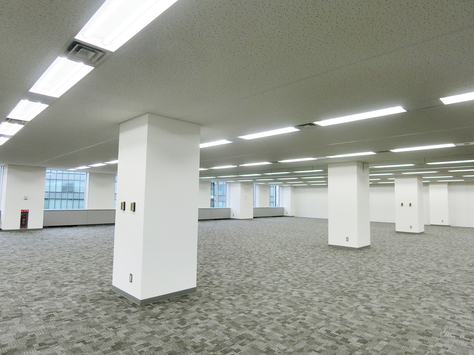 オフィス室内参考画像(5階・約175坪)
