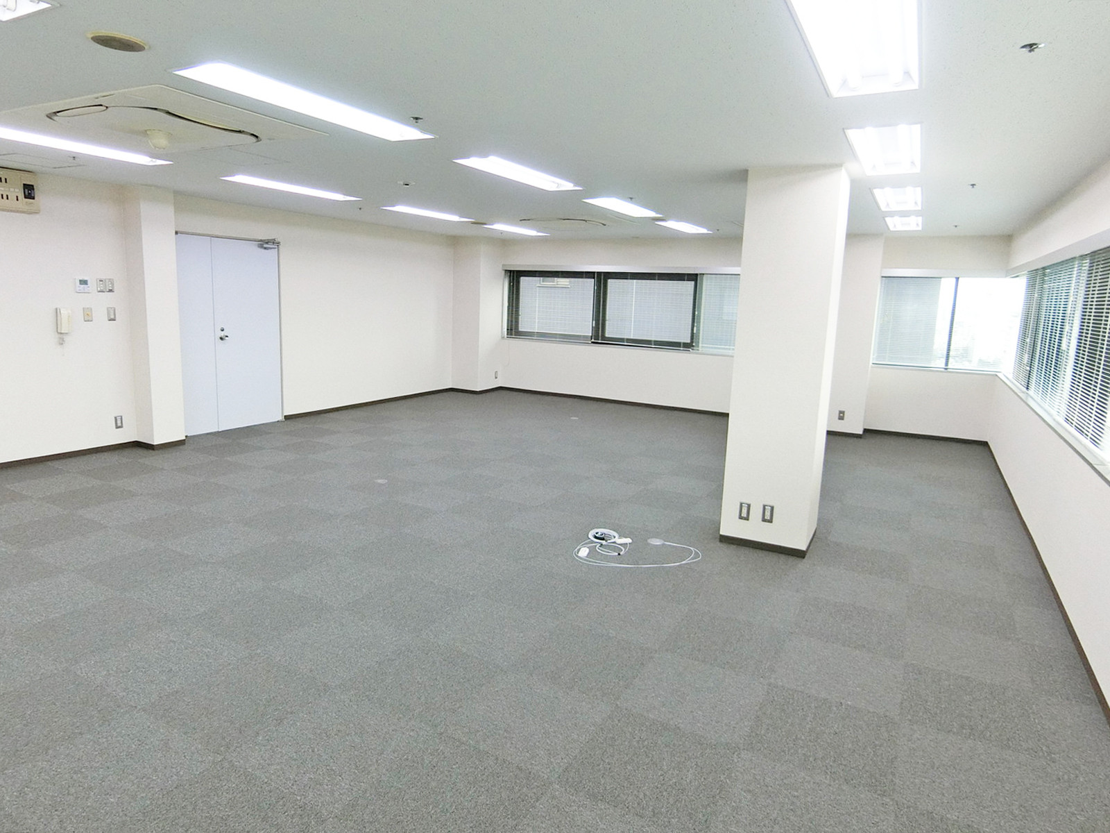 オフィス室内参考画像（12階・約25坪）