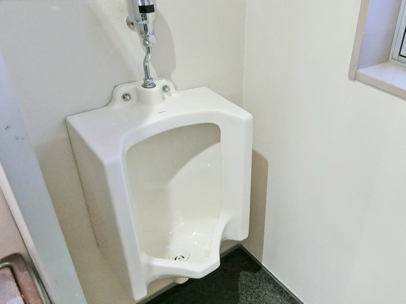 男性用トイレ