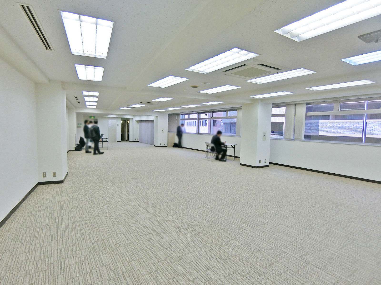 オフィス室内参考画像（4階・約52坪）