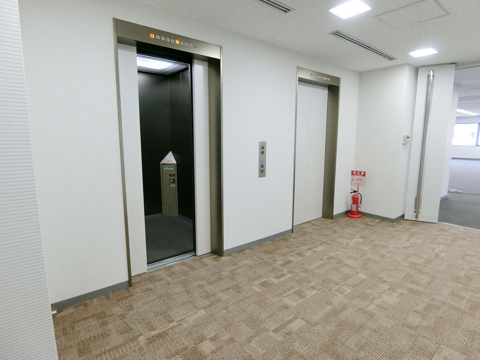 エレベーターホール