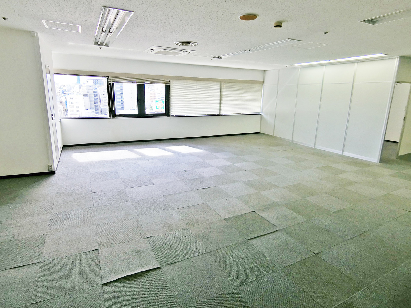 オフィス室内参考画像（9階・約31坪）