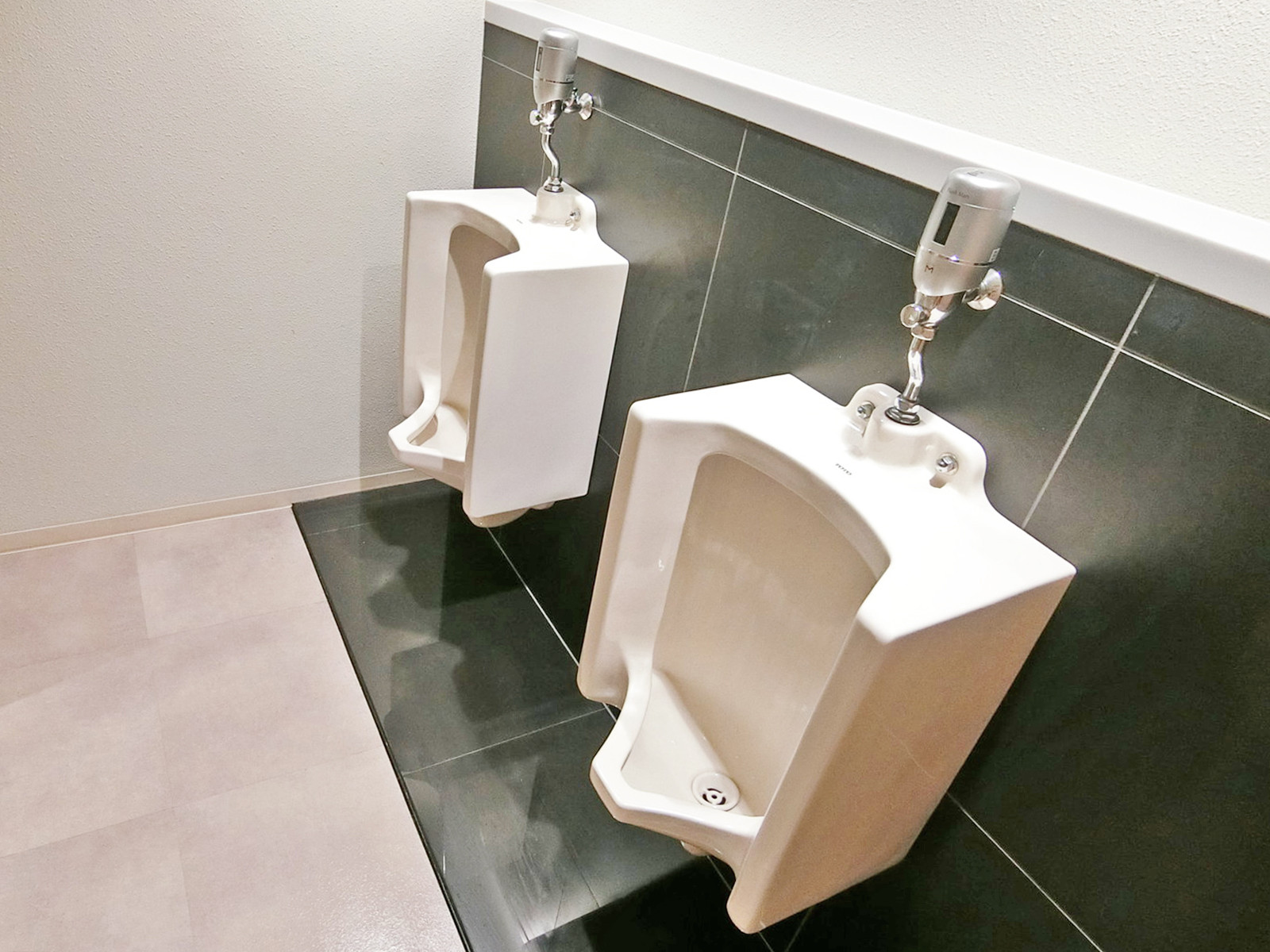 男性用トイレ