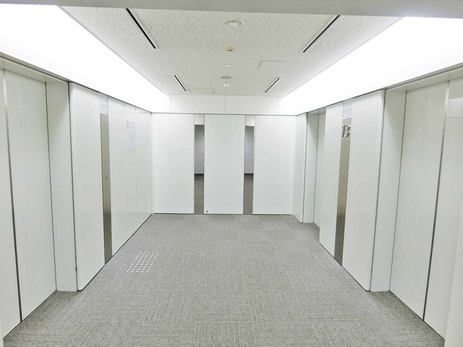 エレベーターホール