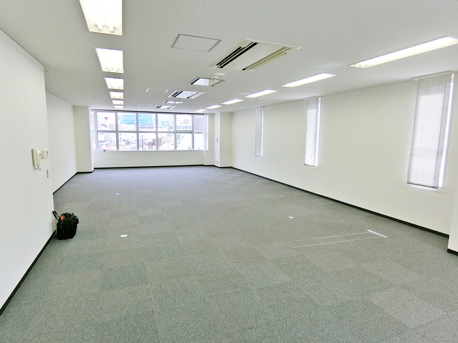 オフィス室内参考画像（5階・約34坪）
