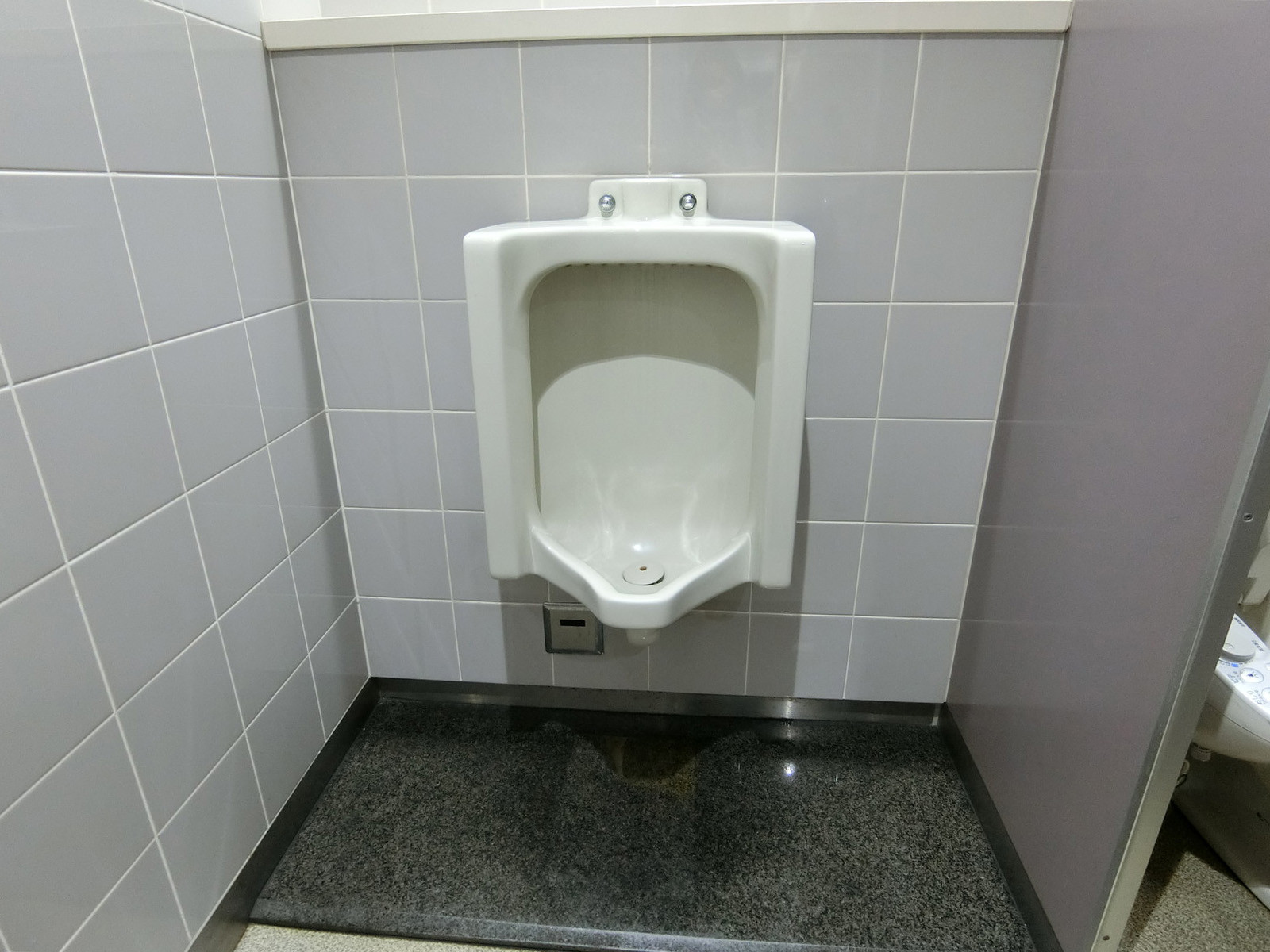 男性用トイレ