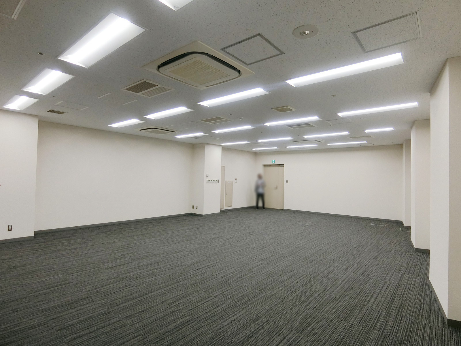 オフィス室内参考画像