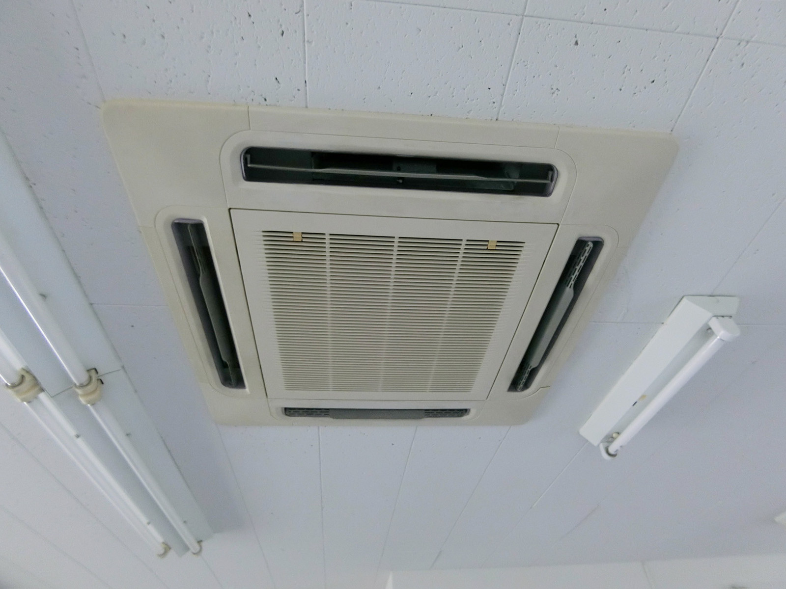 空調吹出口