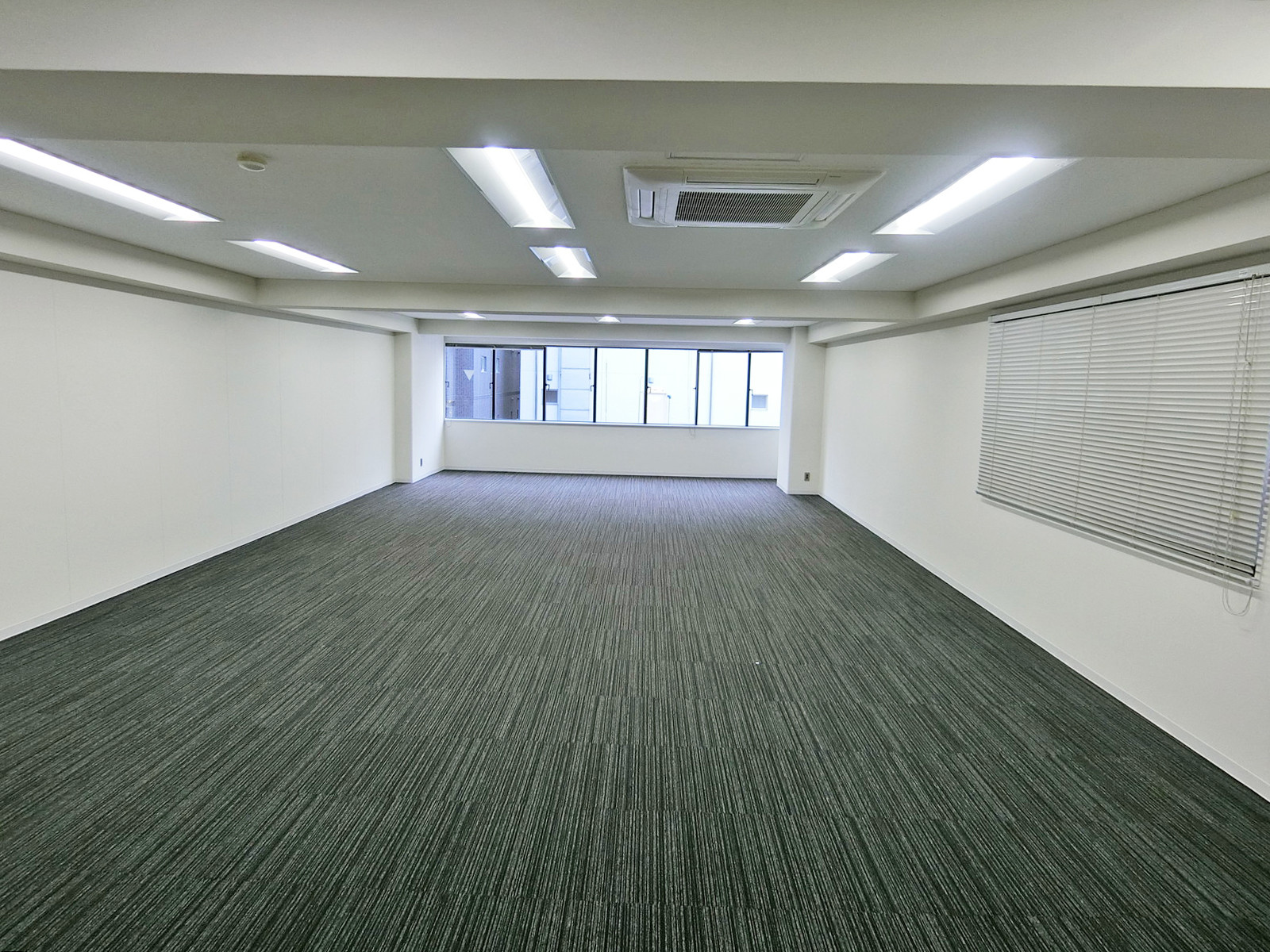 オフィス室内参考画像(10階・約24坪)