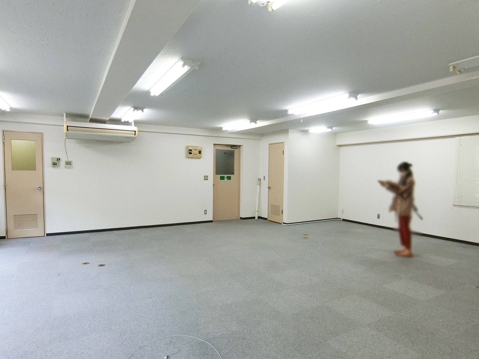 オフィス室内参考画像