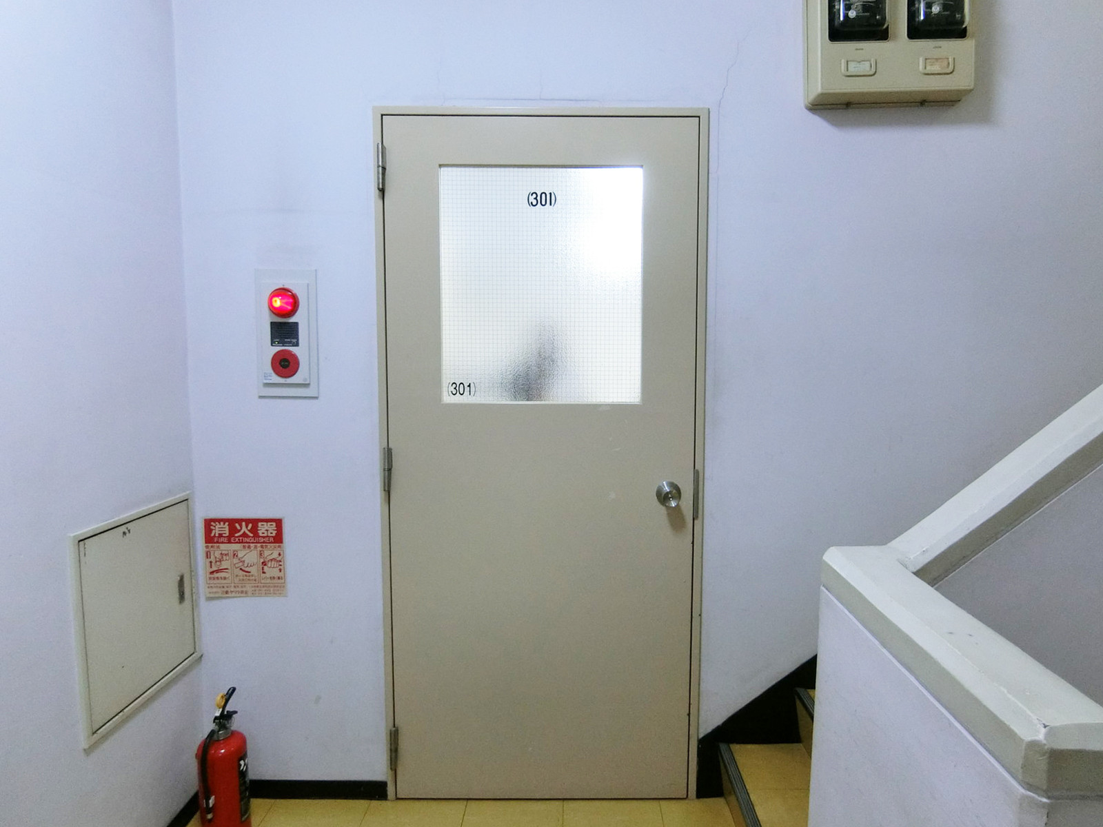 貸室出入口